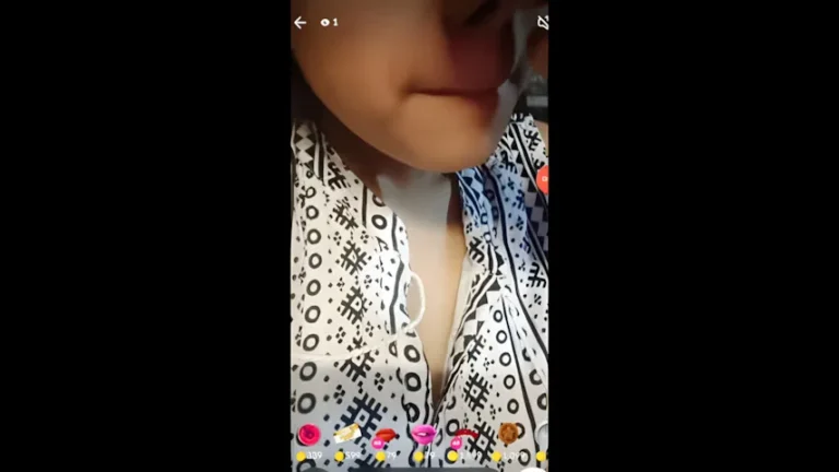 Pikachu showing her boobs on tango live